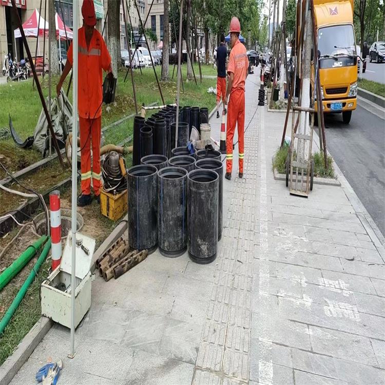 鲁甸管道短管置换修复